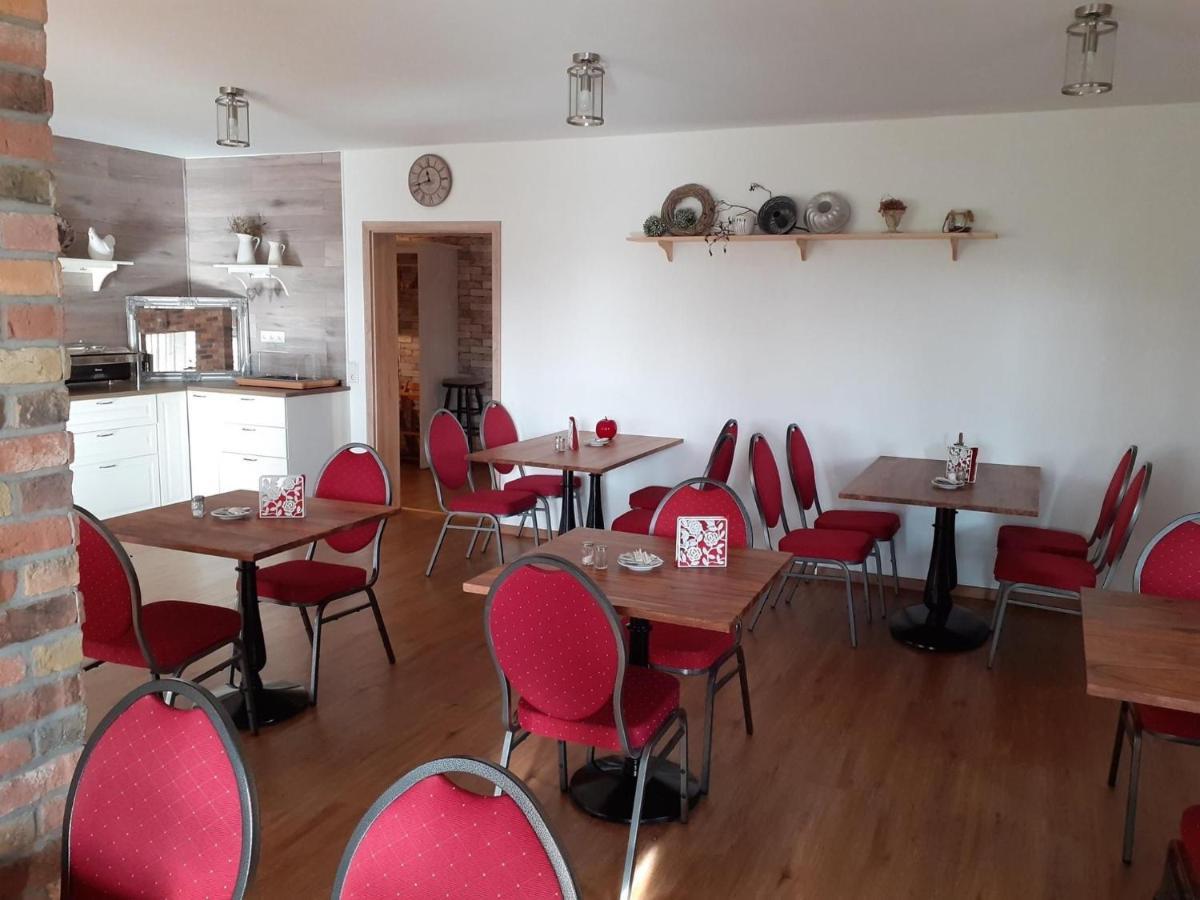 Landhaus Zum Mushof Hotel Wethen Esterno foto