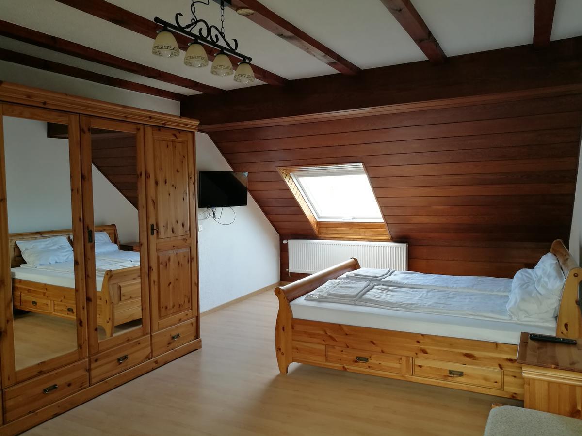 Landhaus Zum Mushof Hotel Wethen Esterno foto