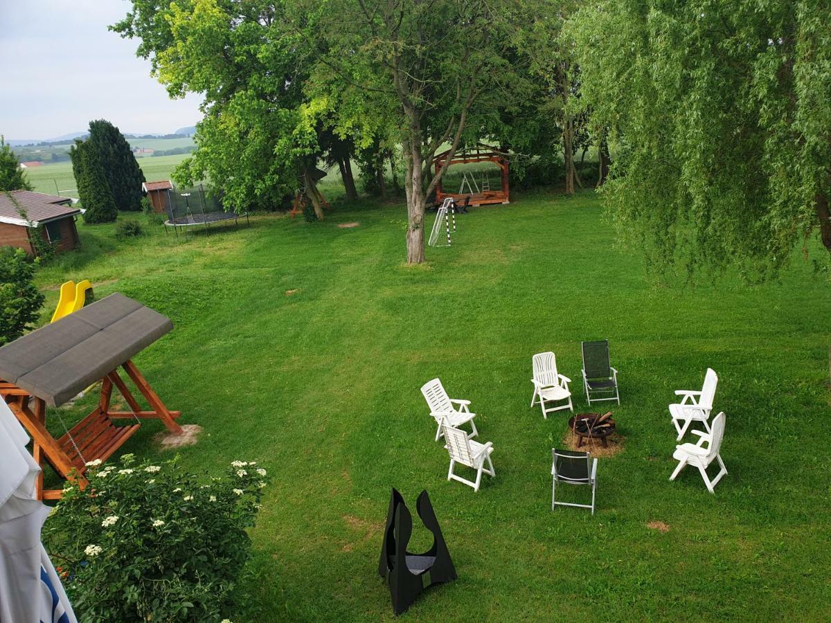 Landhaus Zum Mushof Hotel Wethen Esterno foto