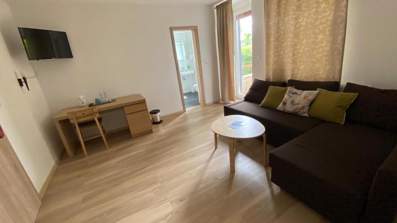 Landhaus Zum Mushof Hotel Wethen Esterno foto